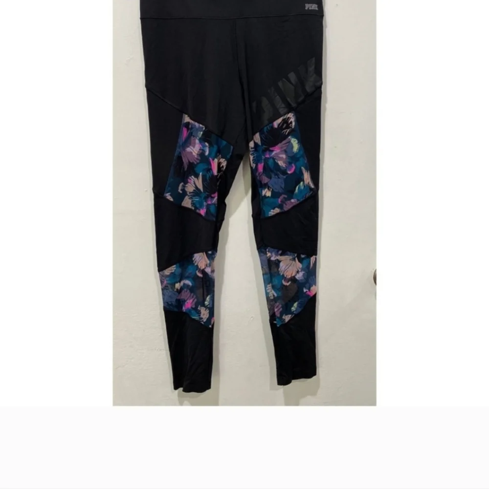 Victoria's secret pink leggings - Picture 3 of 5